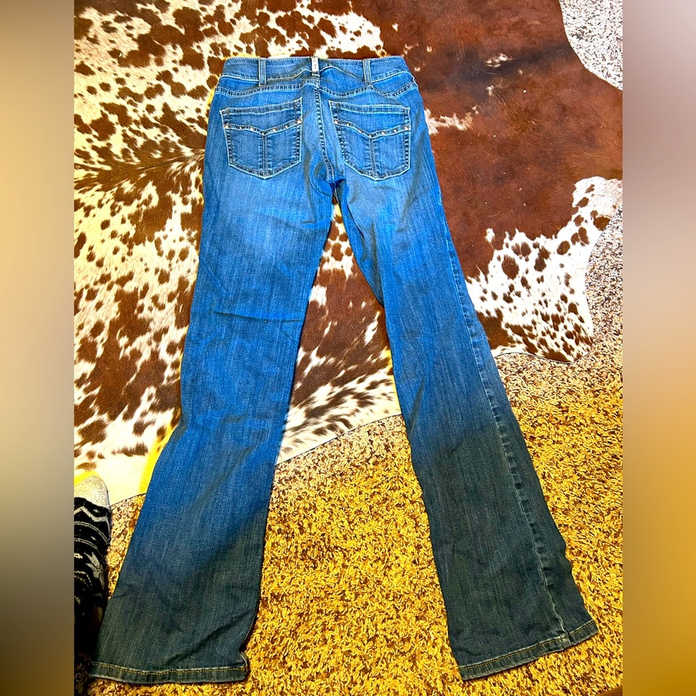 Ariat jeans barely worn. Size 27 Regular